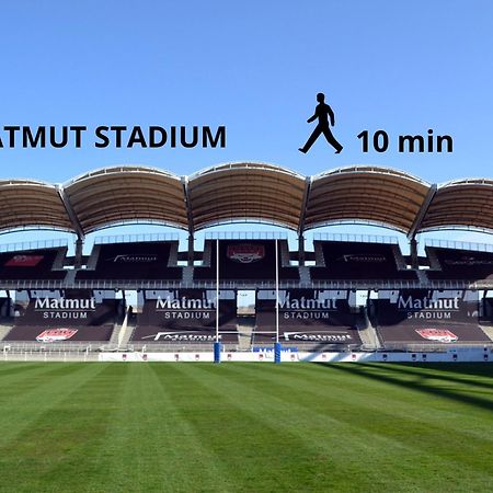Lionne-Stade Du Lou Λυών Εξωτερικό φωτογραφία